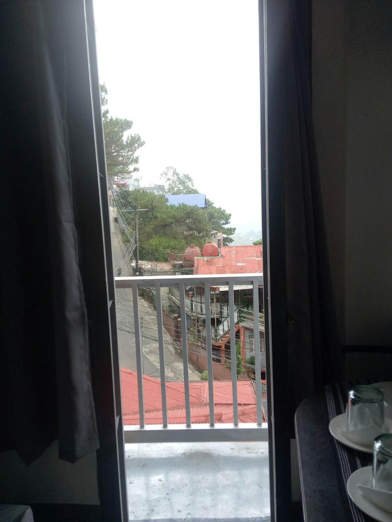 De Hagan Transient Baguio City Room photo